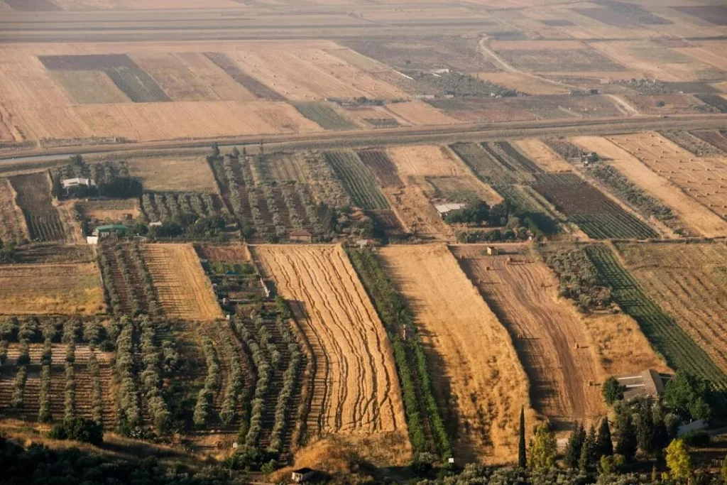 Photo credit against land collateral