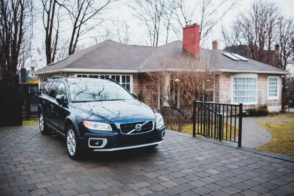 Photo Auto loan interest rates