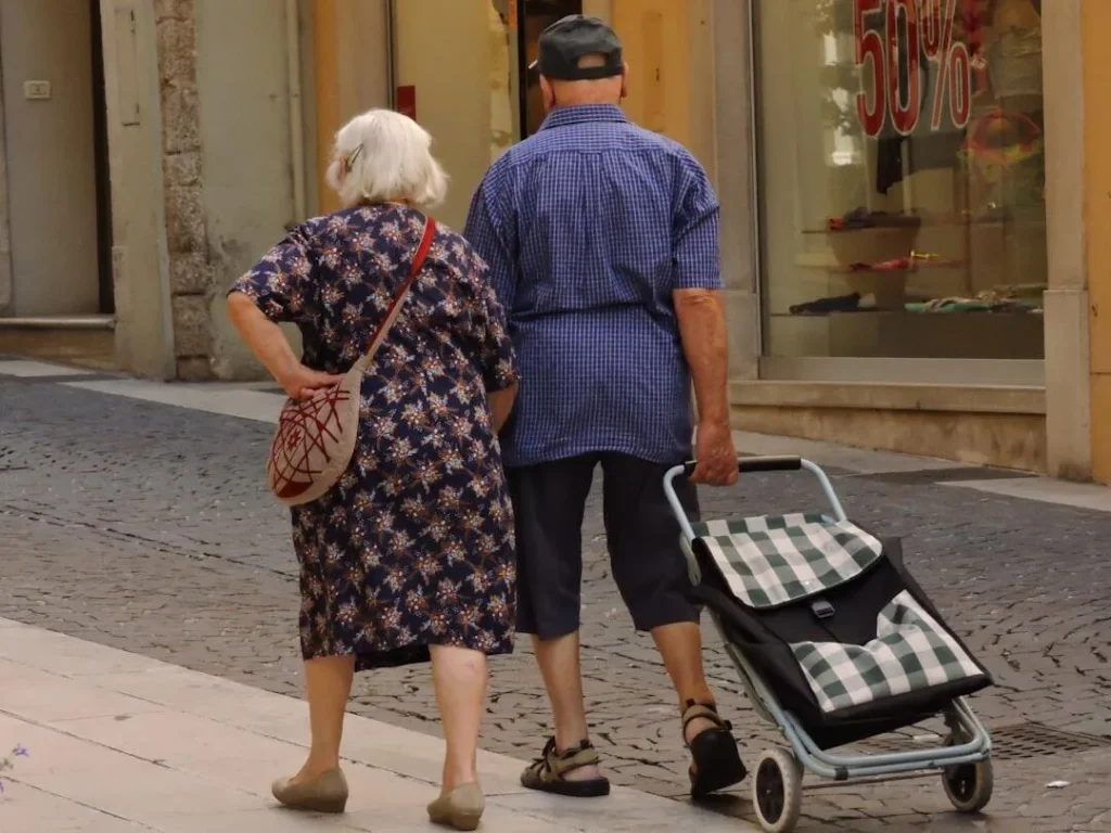 Photo fast credit pensioners