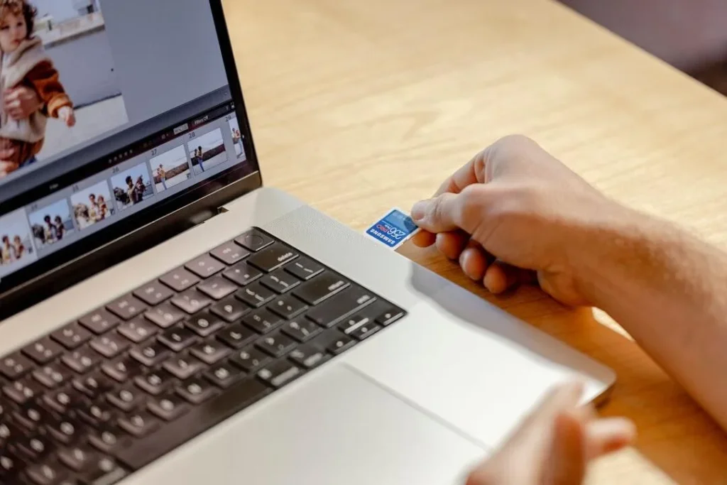 Photo Tiešsaistes kredīti